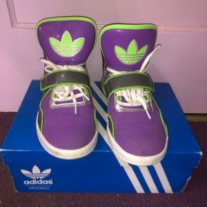 Women’s Adidas Roundhouse Mid Purple